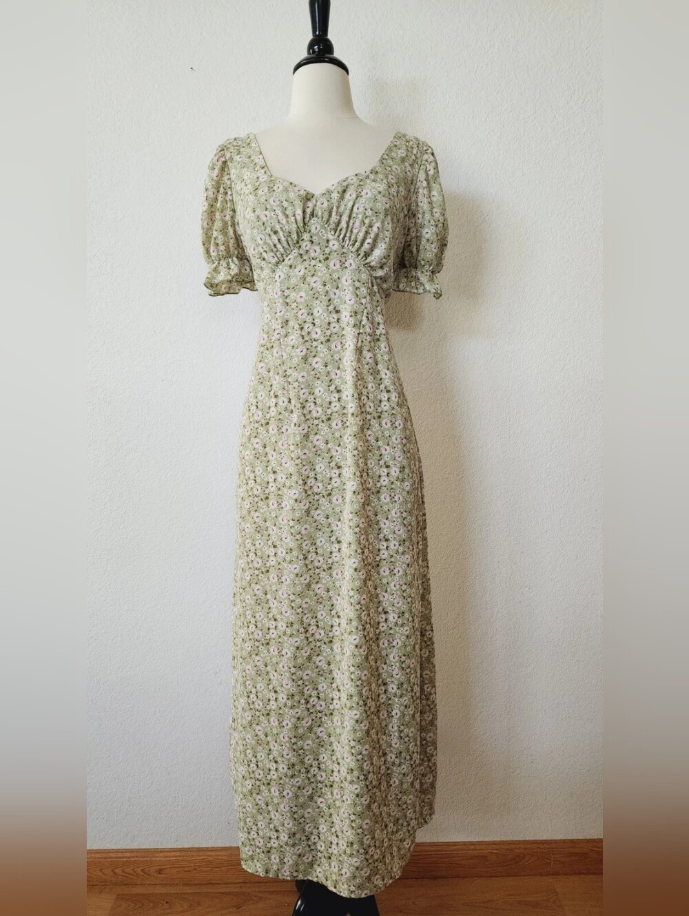 Light Sage Floral Maxi Dress with Puff Sleeves